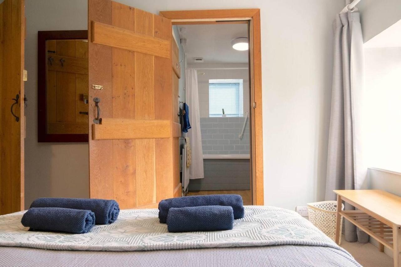 Lovely Property In The Heart Of Somerset, Sleeps 9 Shepton Mallet Esterno foto
