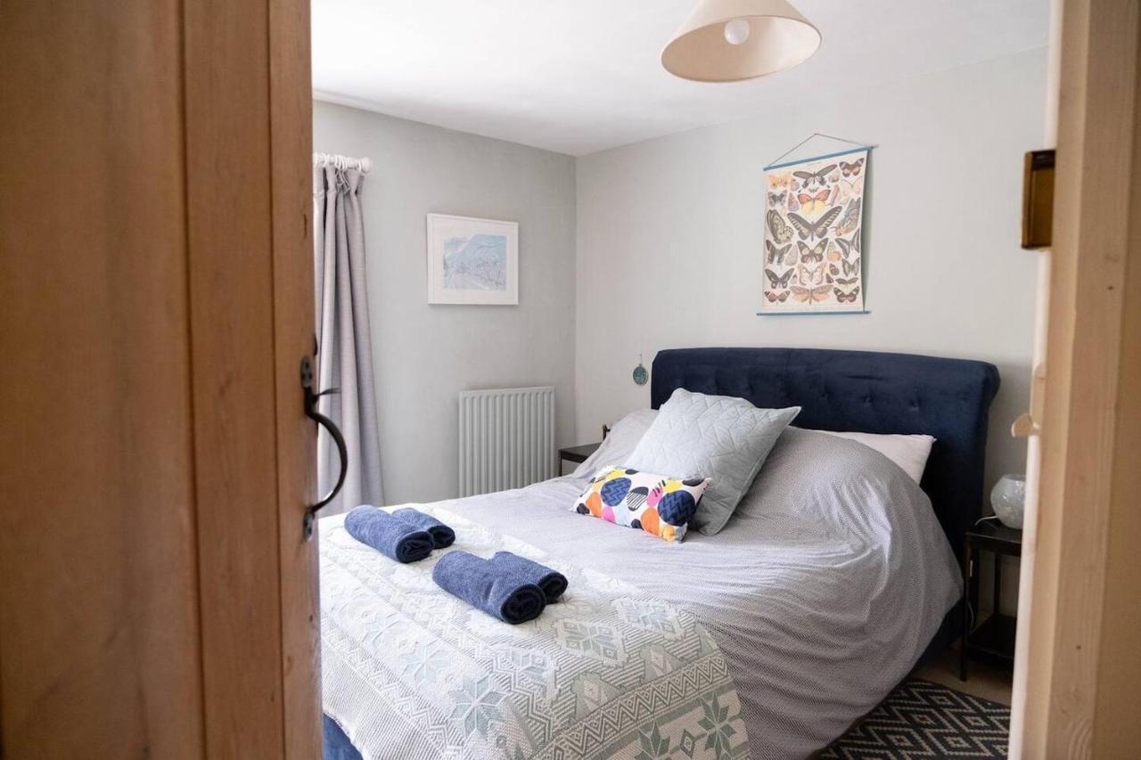 Lovely Property In The Heart Of Somerset, Sleeps 9 Shepton Mallet Esterno foto