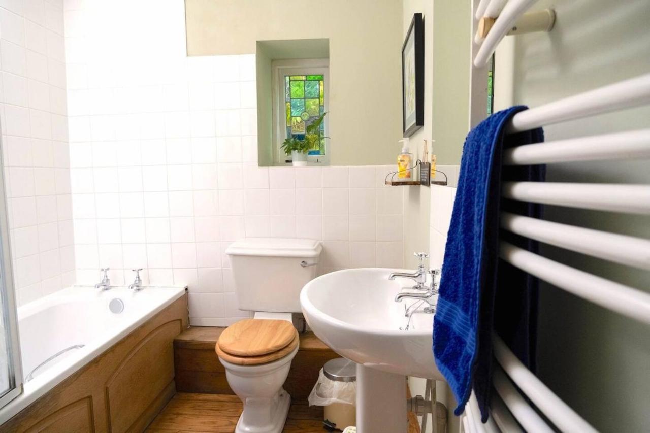 Lovely Property In The Heart Of Somerset, Sleeps 9 Shepton Mallet Esterno foto