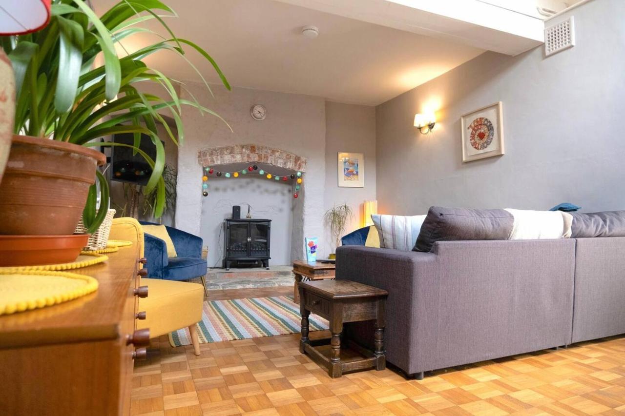 Lovely Property In The Heart Of Somerset, Sleeps 9 Shepton Mallet Esterno foto